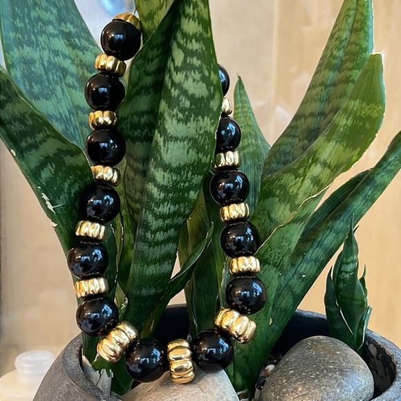 18 karat gold and black onyx necklace - Picture 6 of 9